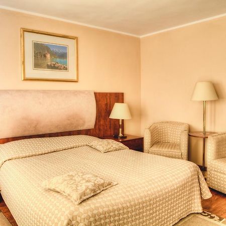 Отель Vila Pinul Si Mesteacanul Пояна-Брашов Экстерьер фото